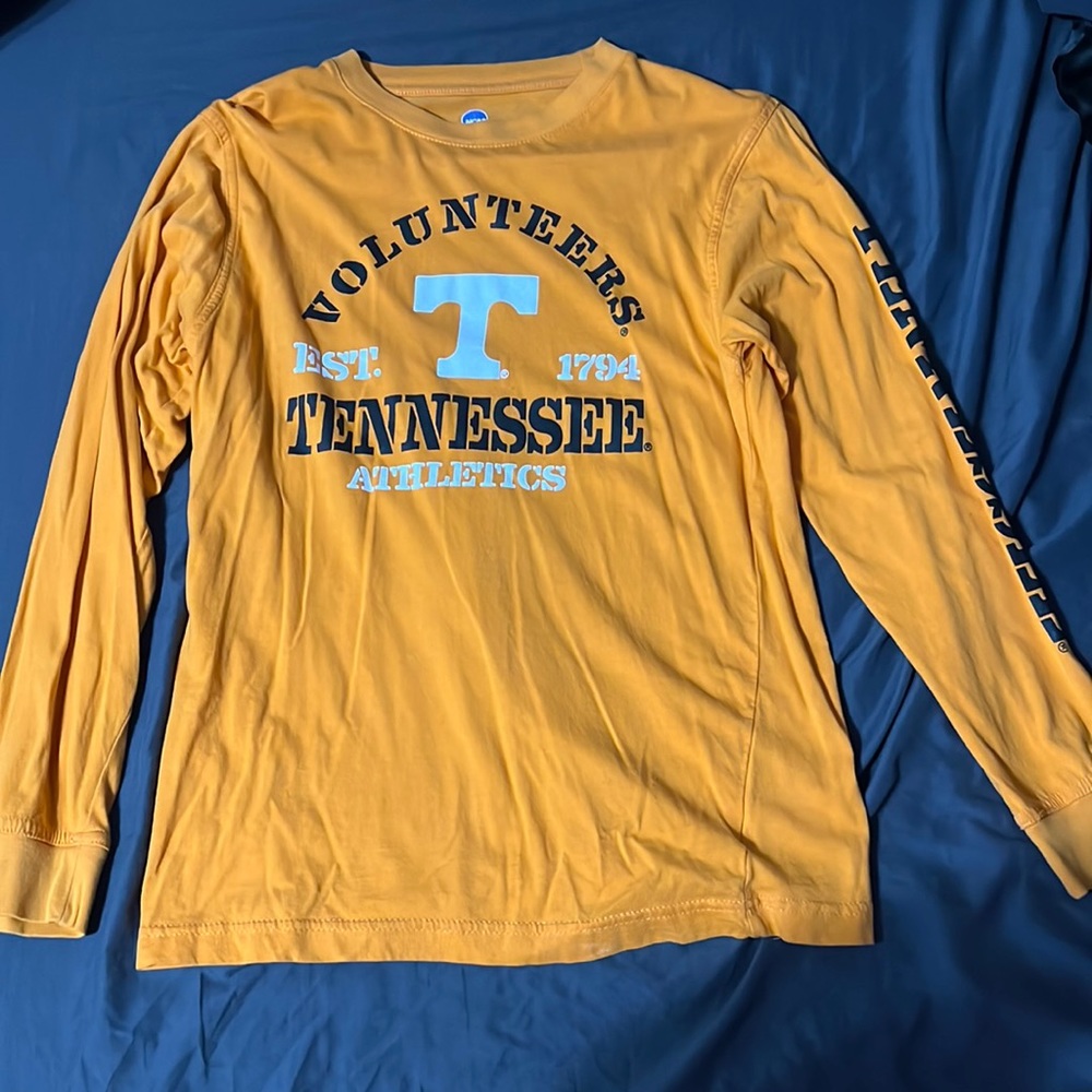 Tennessee Vols Women’s Long Sleeved Shirt Size XL